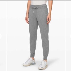 Lululemon Warm Down Jogger II
Heathered Core Medium Grey